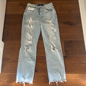 Hollister size 27 5R